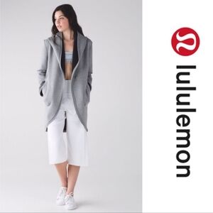 Lululemon Serene Crop Pants, Lined, 19" Inseam in White, W6APWS, Size 10